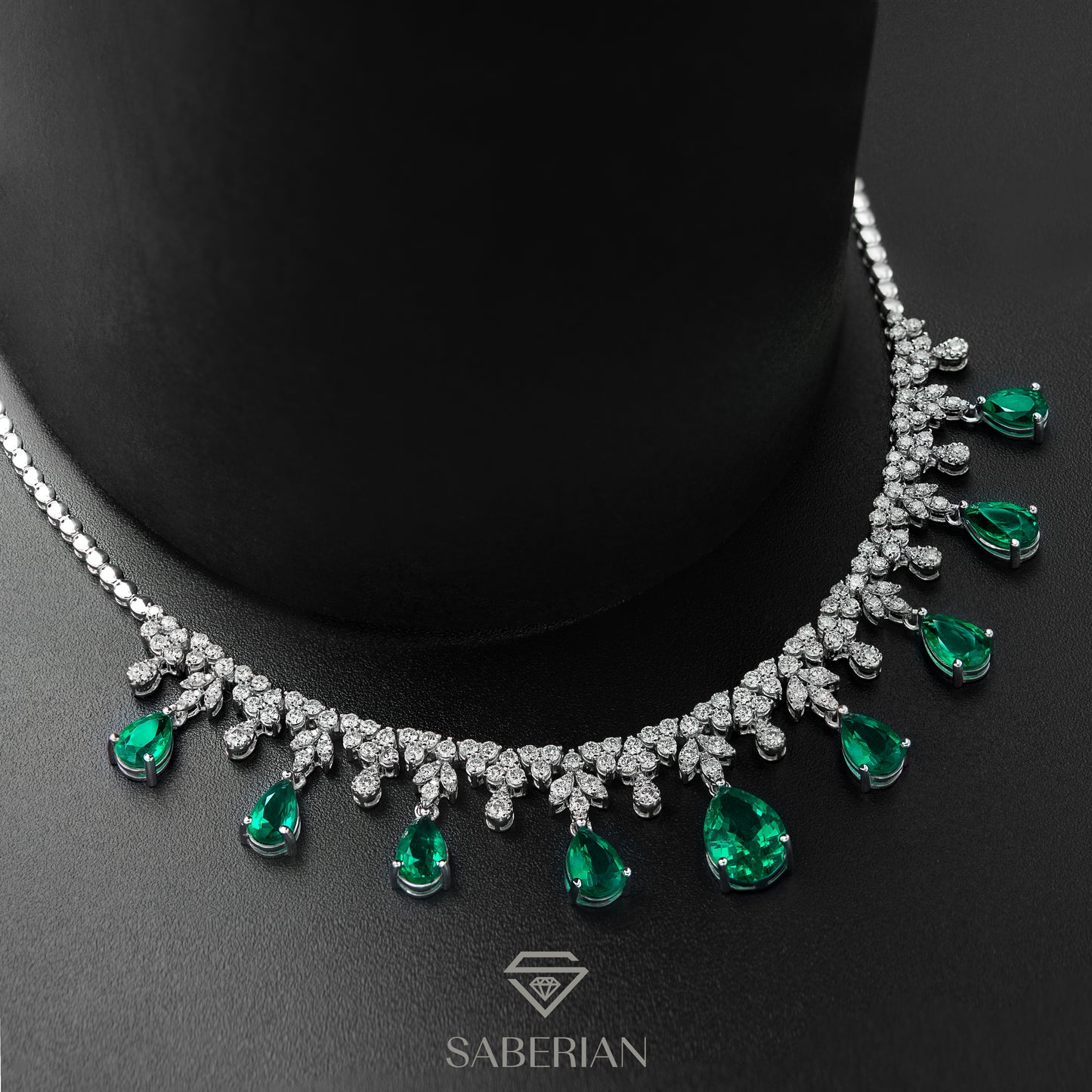 Emerald Elegance Necklace